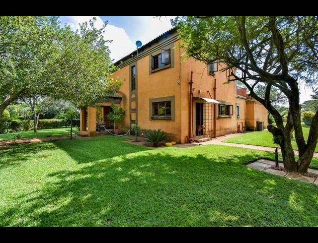 FARM FOR SALE IN KAMEELDRIFT EAST